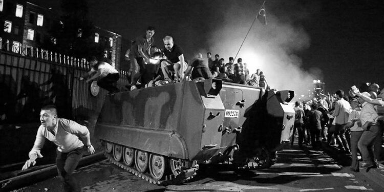 15 Temmuz Anlatıları Çerçevesinde ‘İslami’ Çevrelere Dair Değerlendirme