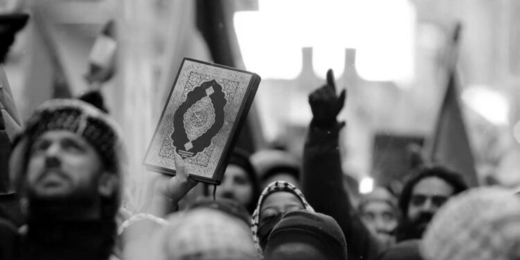 Emperyalizmin Dayattığı Algılardan Kurtulmak ve İslam’ı Hakikatiyle Anlamak