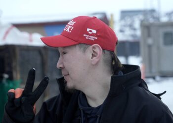 Kırmızı Şapka, Grönland Direnişinde Sembolleşiyor