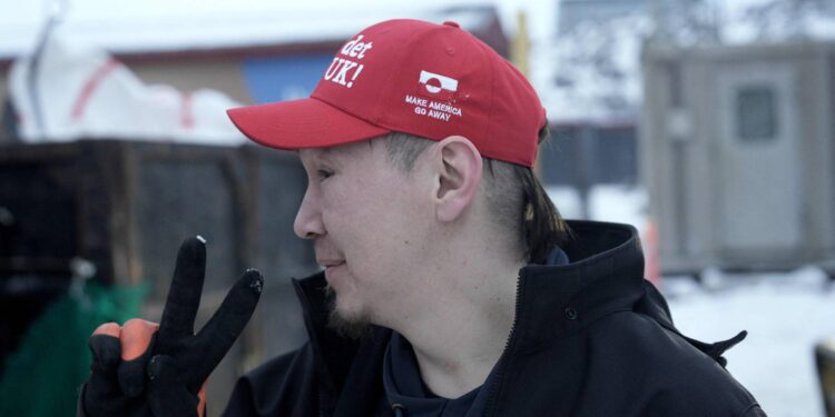 Kırmızı Şapka, Grönland Direnişinde Sembolleşiyor