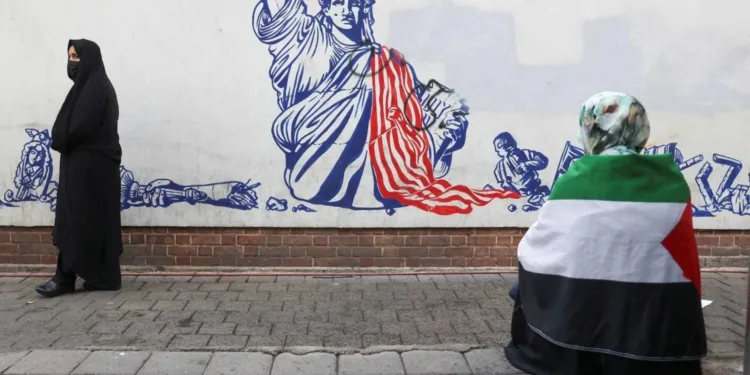 İran, Batı’nın Gözüne Neden Batmaktadır?