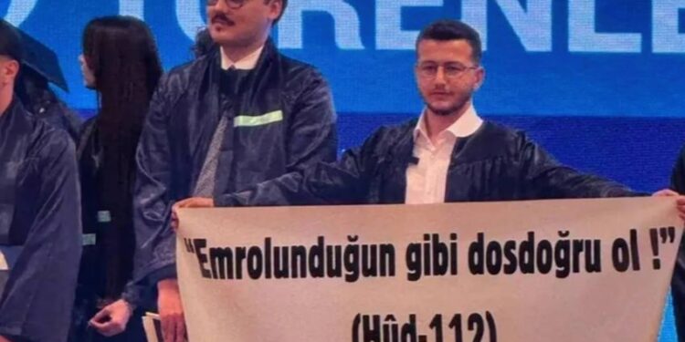 Önce kahraman ilan edildi, sonra tutuklandı
